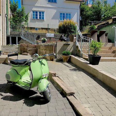 Lysekil City Rooms & Suites Экстерьер фото