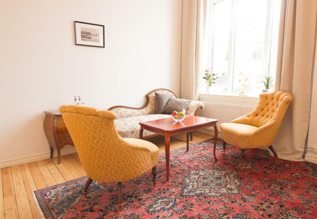 Lysekil City Rooms & Suites Экстерьер фото